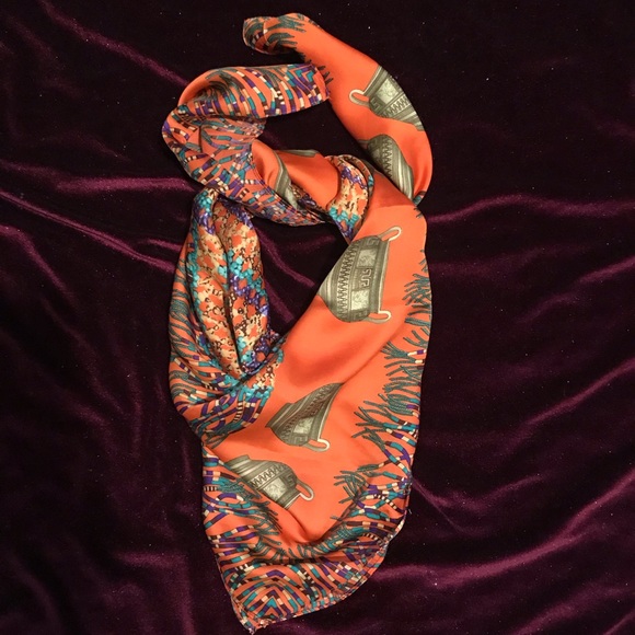 HSYT Tribal Print Silky Feeling Polyester Scarf - Picture 6 of 8